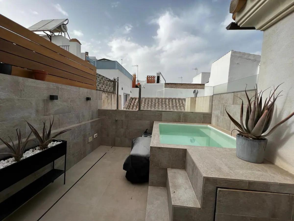 Komodo Gran Poder - Penthouse With Private Pool And Cozy Twin Bedroom Central Apartment Sevilla Dış mekan fotoğraf