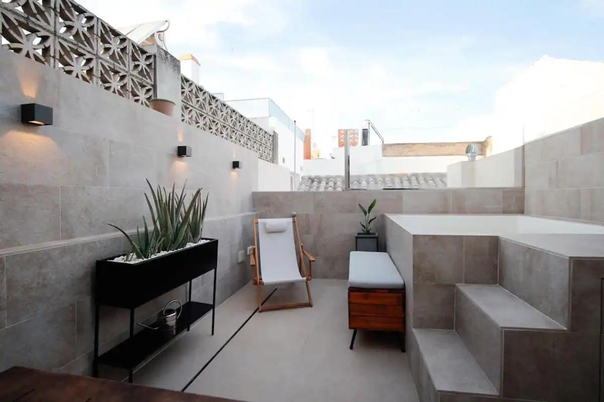 Komodo Gran Poder - Penthouse With Private Pool And Cozy Twin Bedroom Central Apartment Sevilla Dış mekan fotoğraf